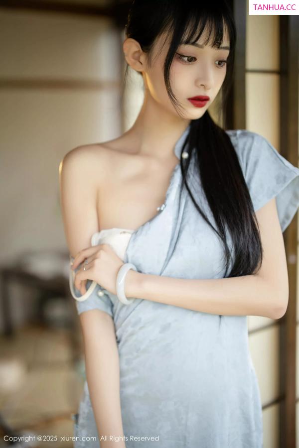   [XiuRen]高清写真图 2025.05.15 No.10278 茂木希子 日式旗袍第25张图片